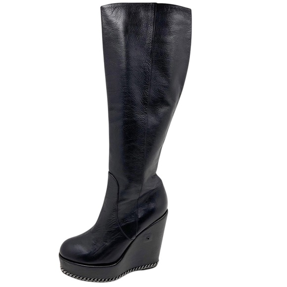 {RITCH ERANI NYFC} Black Leather Wedge Boots with Chain Detail - Picture 6 of 16